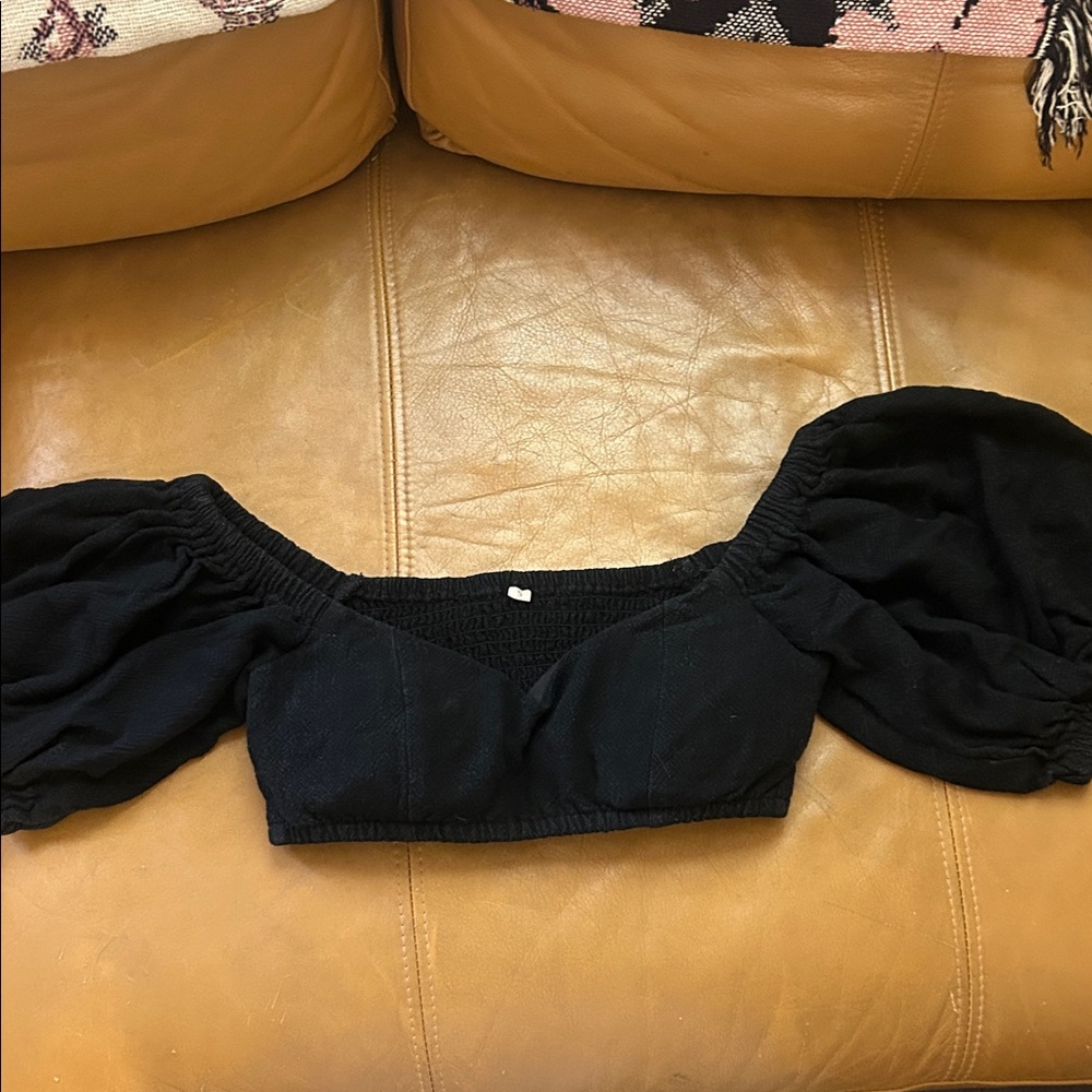Black crop top with balloon sleeves
